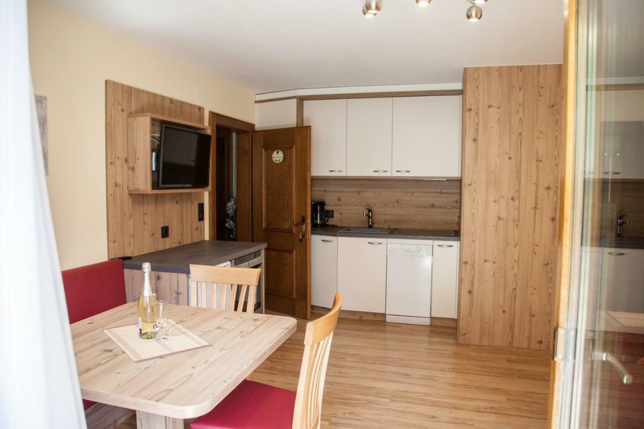 Apartamento Haus Madeleine Neustift im Stubaital Exterior foto